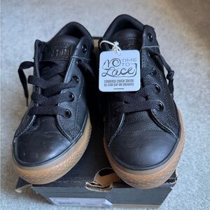Converse CTAS Highstreet Black Sneakers BNWT. Leather like, junior size 2